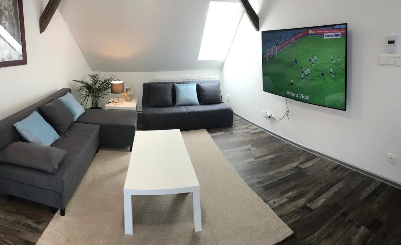 Apartman 3Kk 80 M2 S Virivkou A Saunou ยีห์ลาวา ภายนอก รูปภาพ